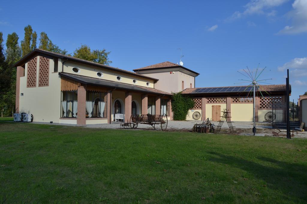 Agriturismo La Boschina Crema Bagian luar foto